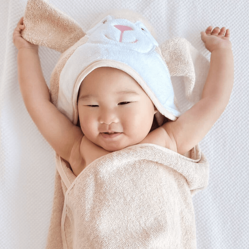 
                      
                        Hooded Towel - Clover The Bunny - Riff Raff Baby UK
                      
                    